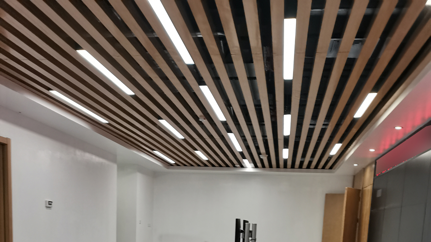 合肥知名裝修公司：安徽半山裝飾，打造專業(yè)辦公環(huán)境！(圖4)